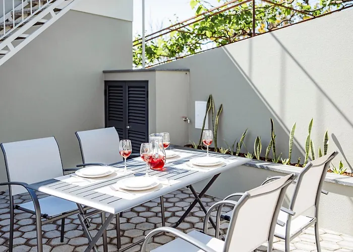 Holiday home Cocoon House *