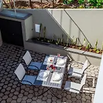 بيت للعطل Cocoon House