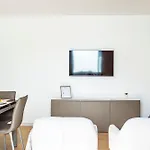 Cocoon House * Canhas