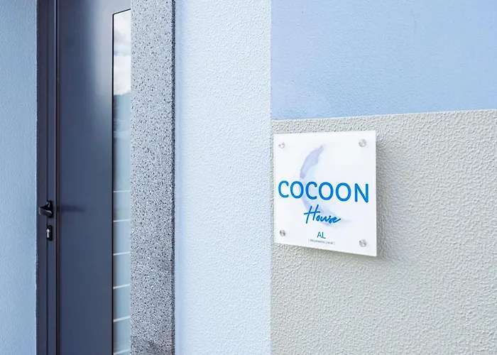 Cocoon House 度假居 Canhas
